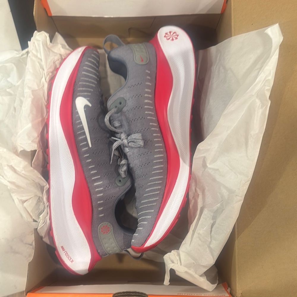 Nike Infinity React Men’s Gray and Red Sneakers